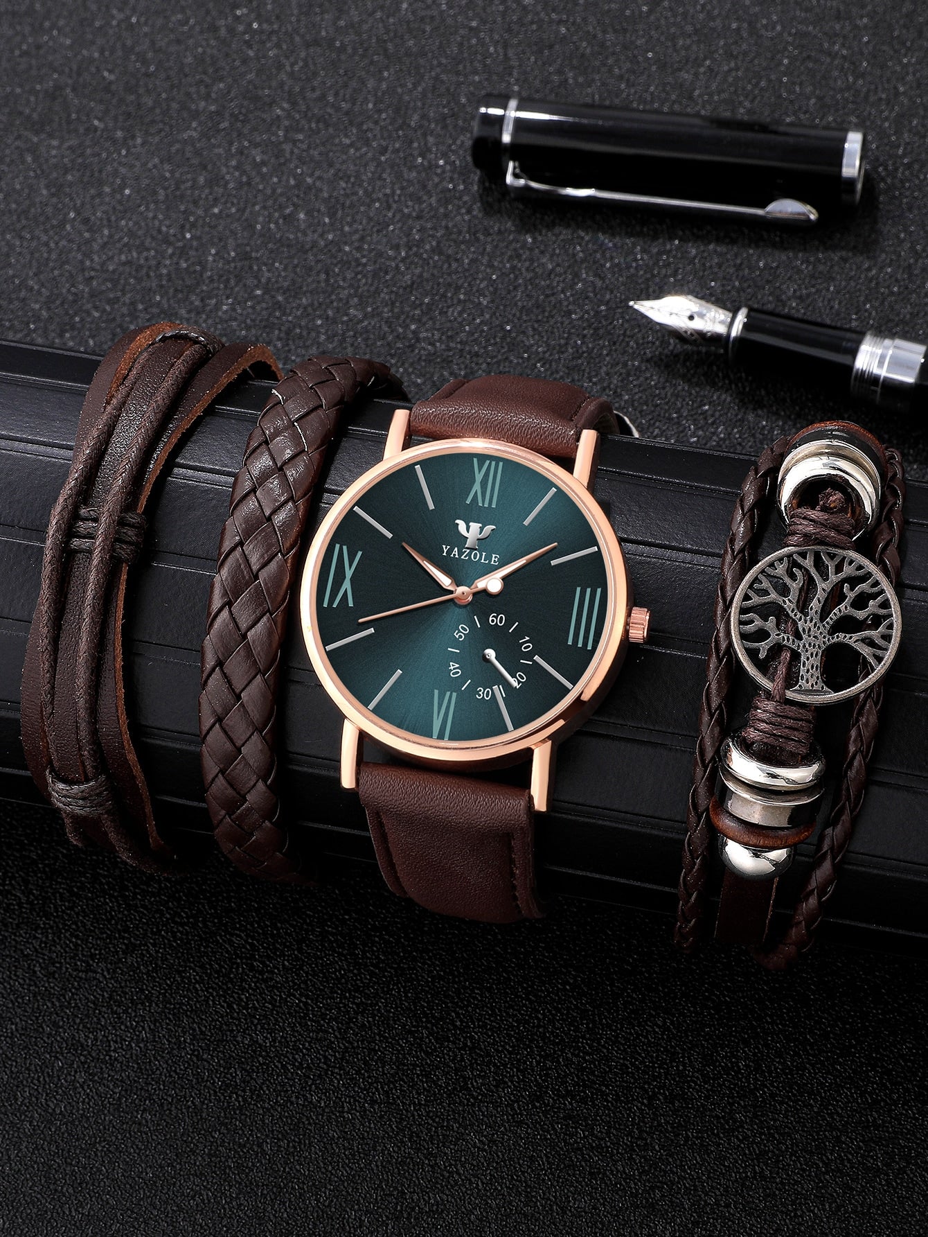 1Pc Men round Pointer Quartz Watch & 3Pcs Bracelet as a Gift for Students Returning to School